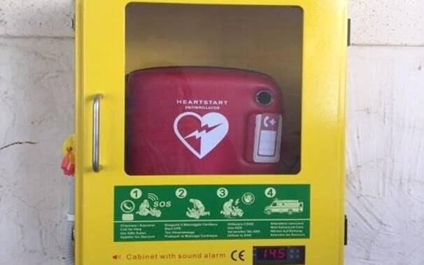 defibrillatore città