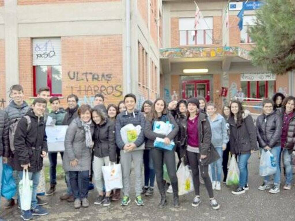 oristano- studenti - classico-assemblea-solidale