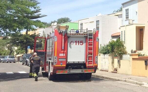 Oristano - via Verga - incendio