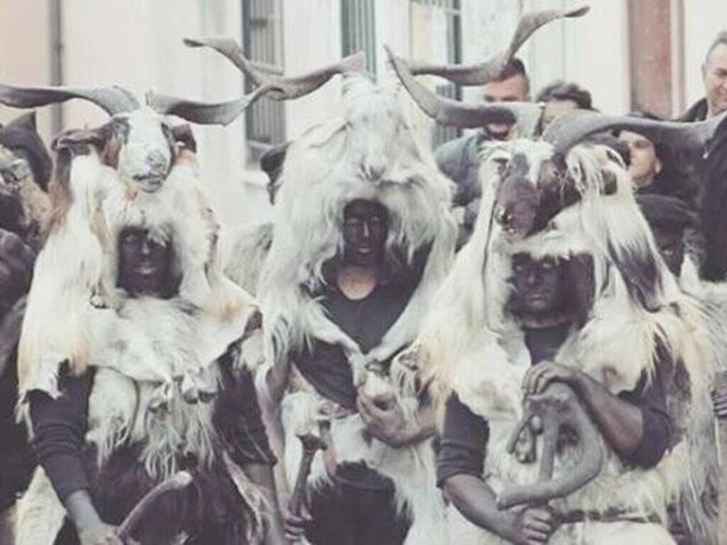 Ula Tirso - maschera tradizionale - carnevale - Pagina Facebook S'Urtzu e Sos Bardianos