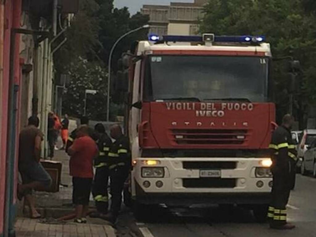 Oristano allagamento vigili del fuoco