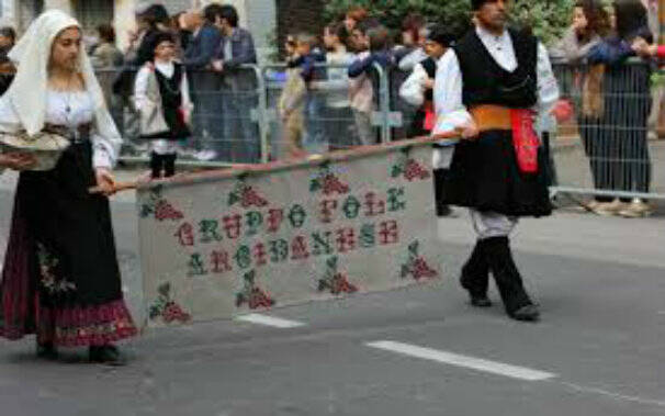 gruppo folk arcidanese san nicolÃ² arcidano