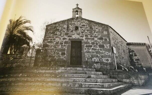 Ghilarza - Chiesa di Santa Lucia da libro Nero BAsalto