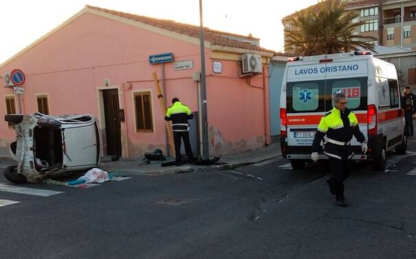 Oristano Incidente v ia Michele Pira Viale Cimitero