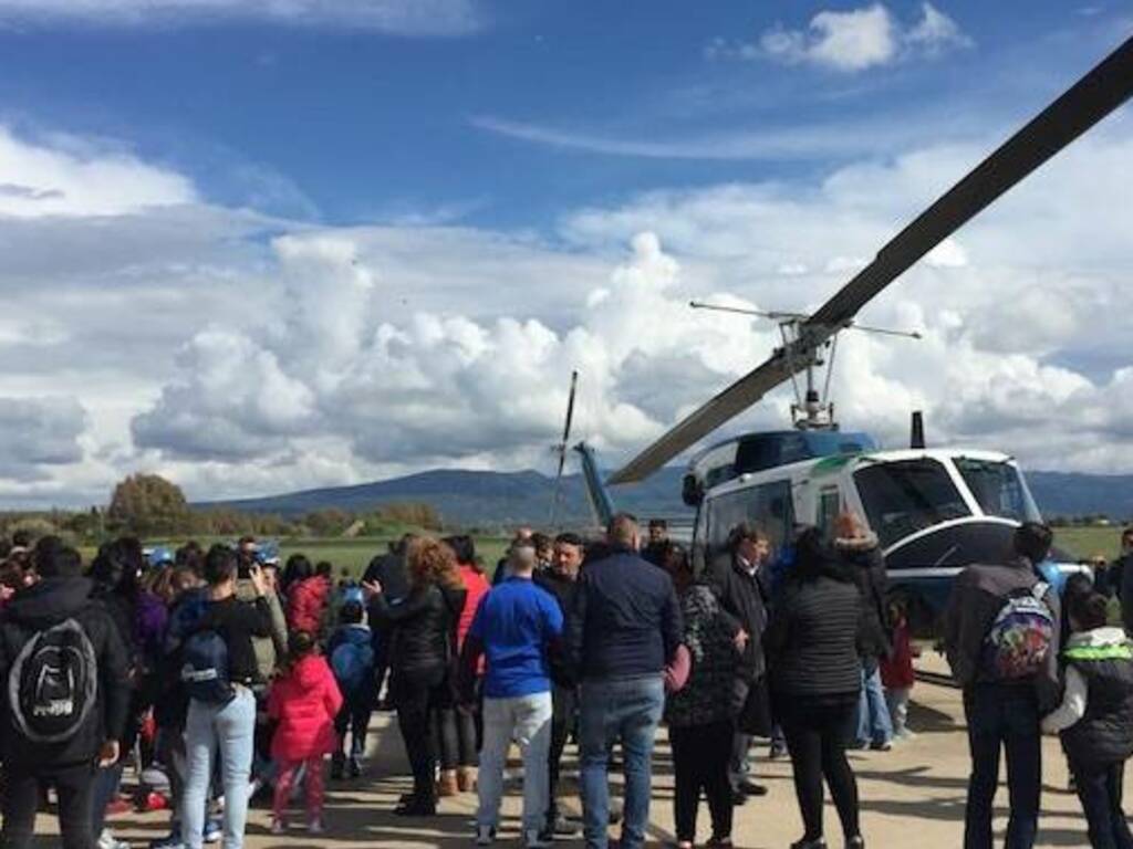 Oristano Fenusu Reparto volo polizia aeroporto Silp autismo bambini elicottero