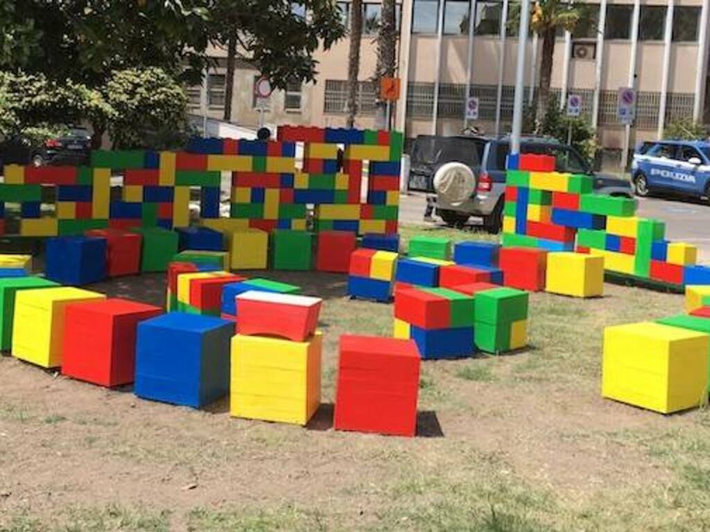 Oristano installazione piazza Aldo Moro