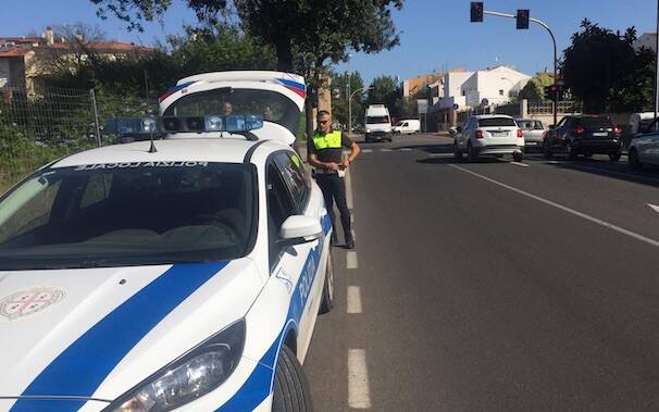 Oristano Incidente donna investita polizia locale