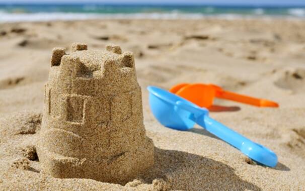 Spiaggia day - castello sabbia - giochi bambini