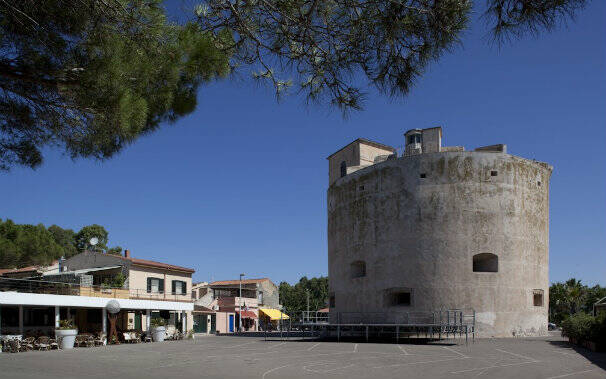 Torre Grande - la torre costiera simbolo di torre grande