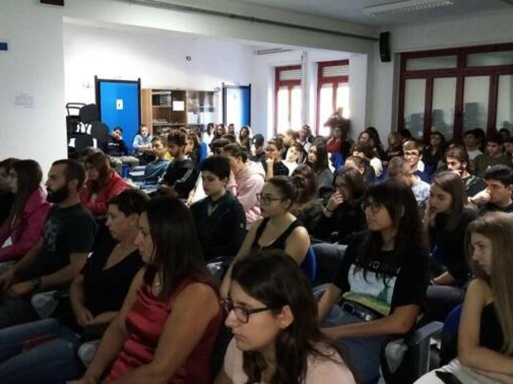 presentazione guida oristano liceo classico de castro 3