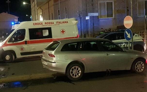 Oristano incidente rotonda Porta Nuova