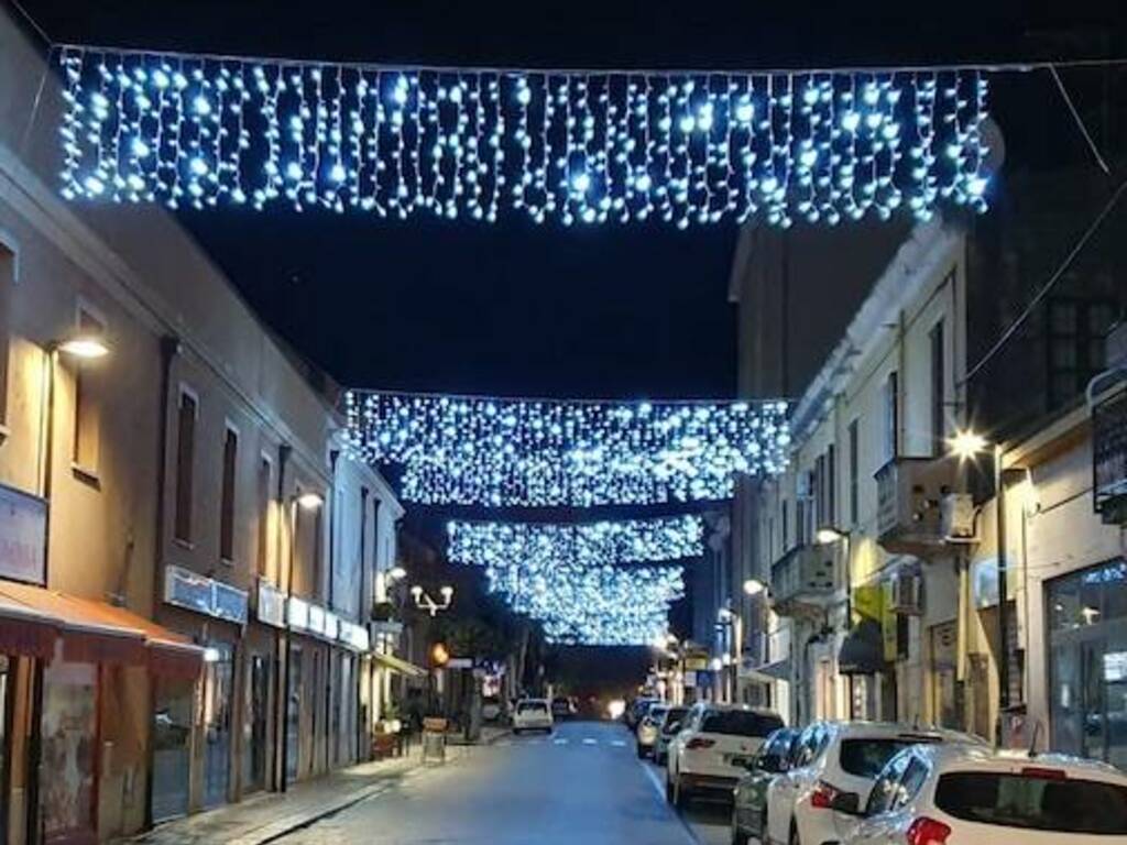 Oristano Luminarie Via Mazzini Natale 2019