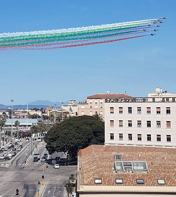 Frecce tricolori Cagliari INTERNO