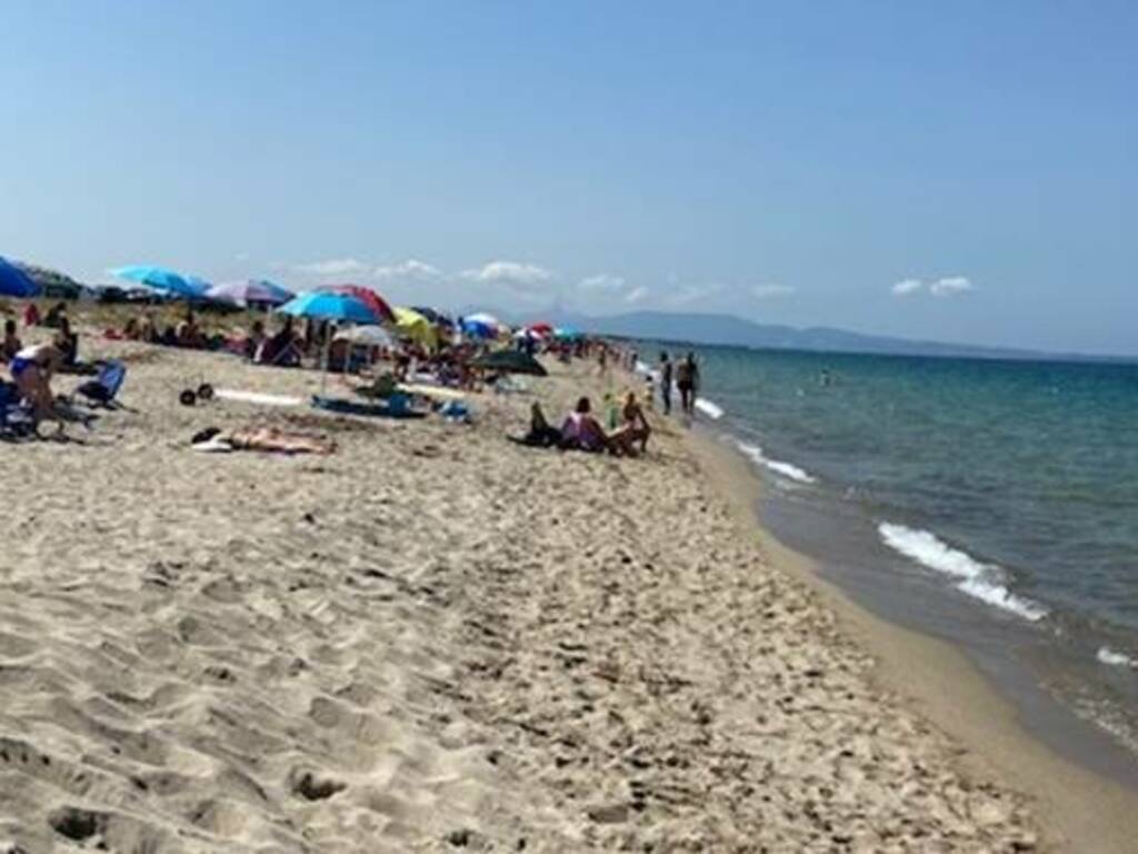 Abarossa - spiaggia - bagnanti
