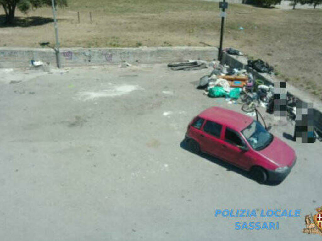 Polizia locale sassari fototrappole contro incivili e rifiuti abusivi 3