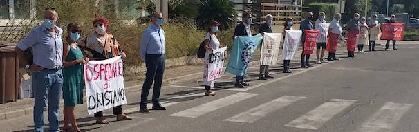 Oristano manifestazione ghilarza ospedale