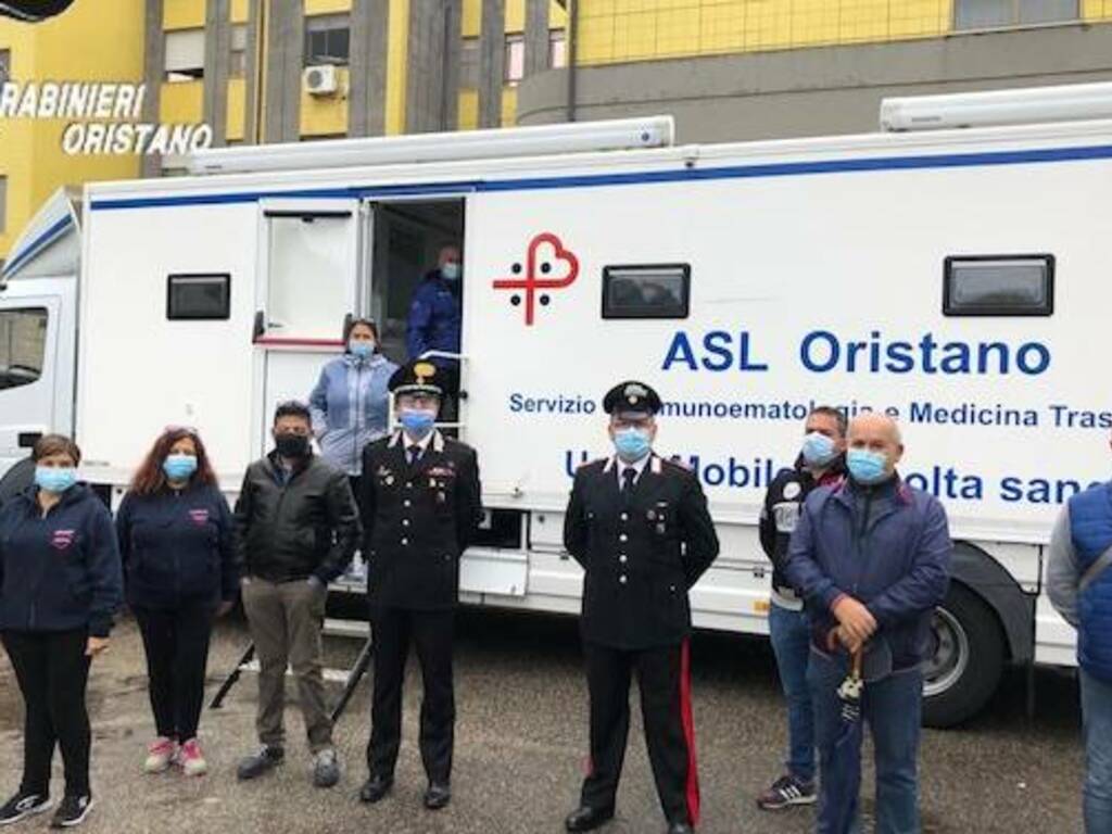 Carabinieri donazione sangue