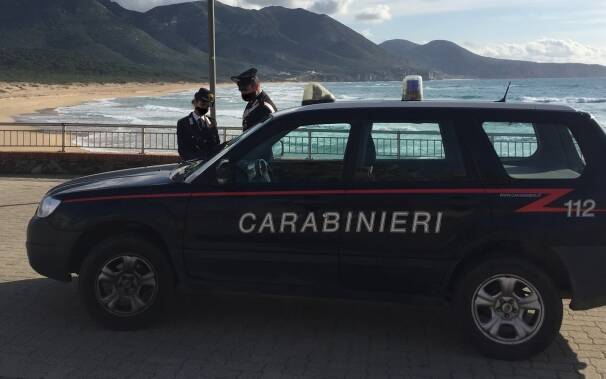 carabinieri-spiaggia