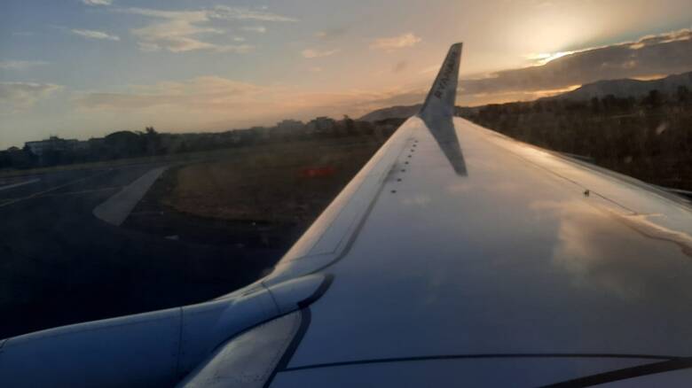 Aereo in aeroporto