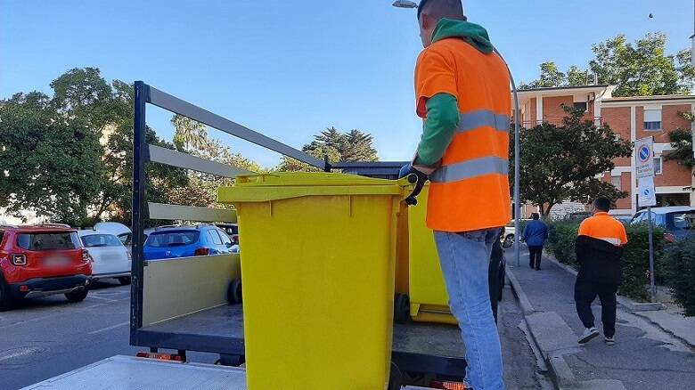 rimozione dei carrellati a Città Giardino