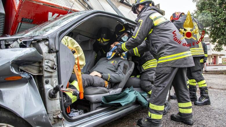 VVF di Oristano esercitazioni  gravi scenari emergenziali, sull’applicazione del sistema “BOTTONE ROSSO”.