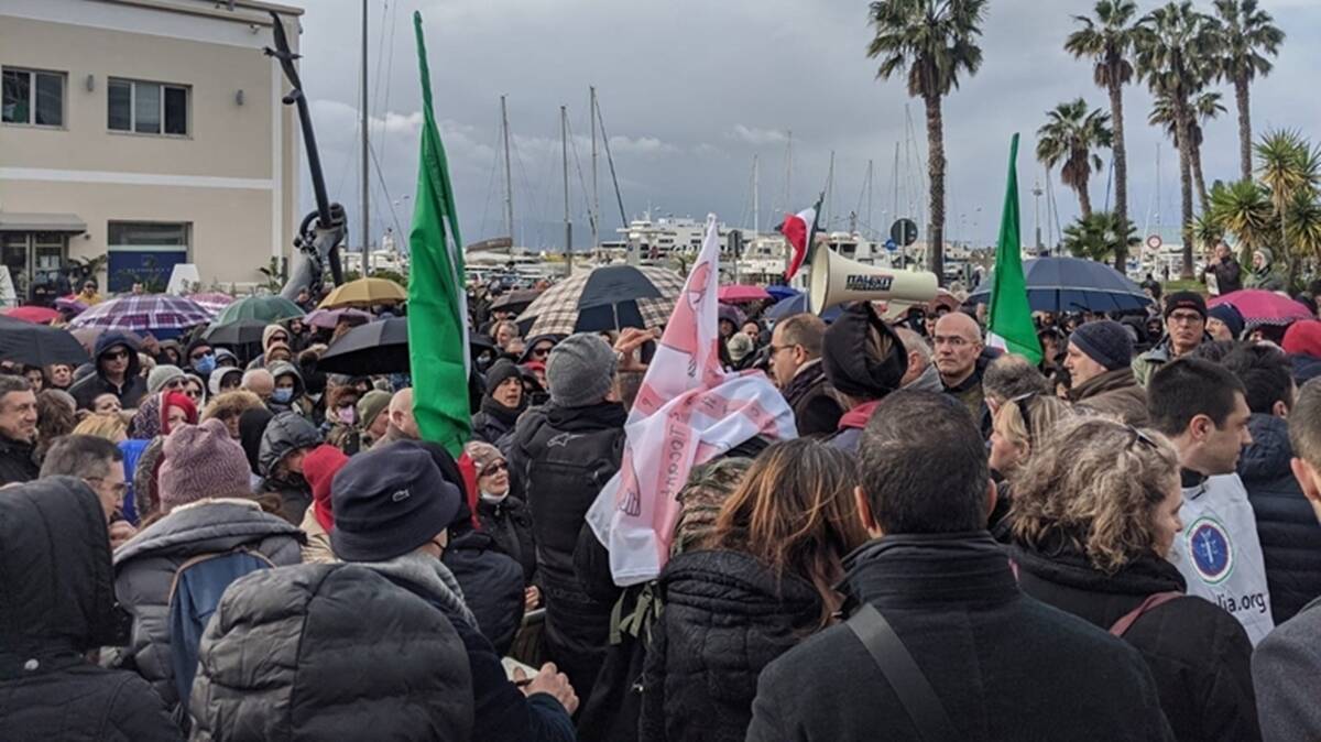 Cagliari - manifestazione no vax