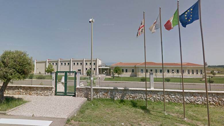 Il centro polivalente di via Tharros, a Cabras - Foto Google Street View