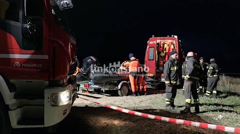 Cabras stagno sub vigili del fuoco 