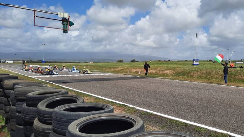 Tramatza circuito kart partenza