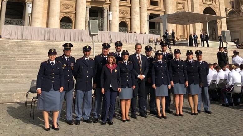Coro Polizia in Vaticano EVIDENZA