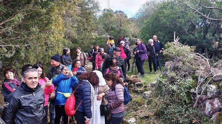 I pellegrini in cammino da Ula Tirso alla diga