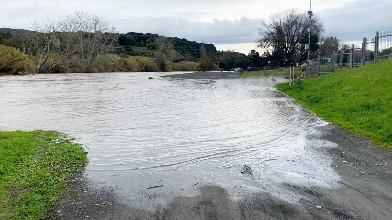 Il Tirso esonda a Fordongianus, allagati i bagni termali - Foto Serafino Pischedda