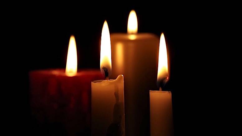 necrologio lutto candele 
