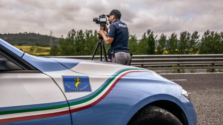 Polizia stradale telelaser