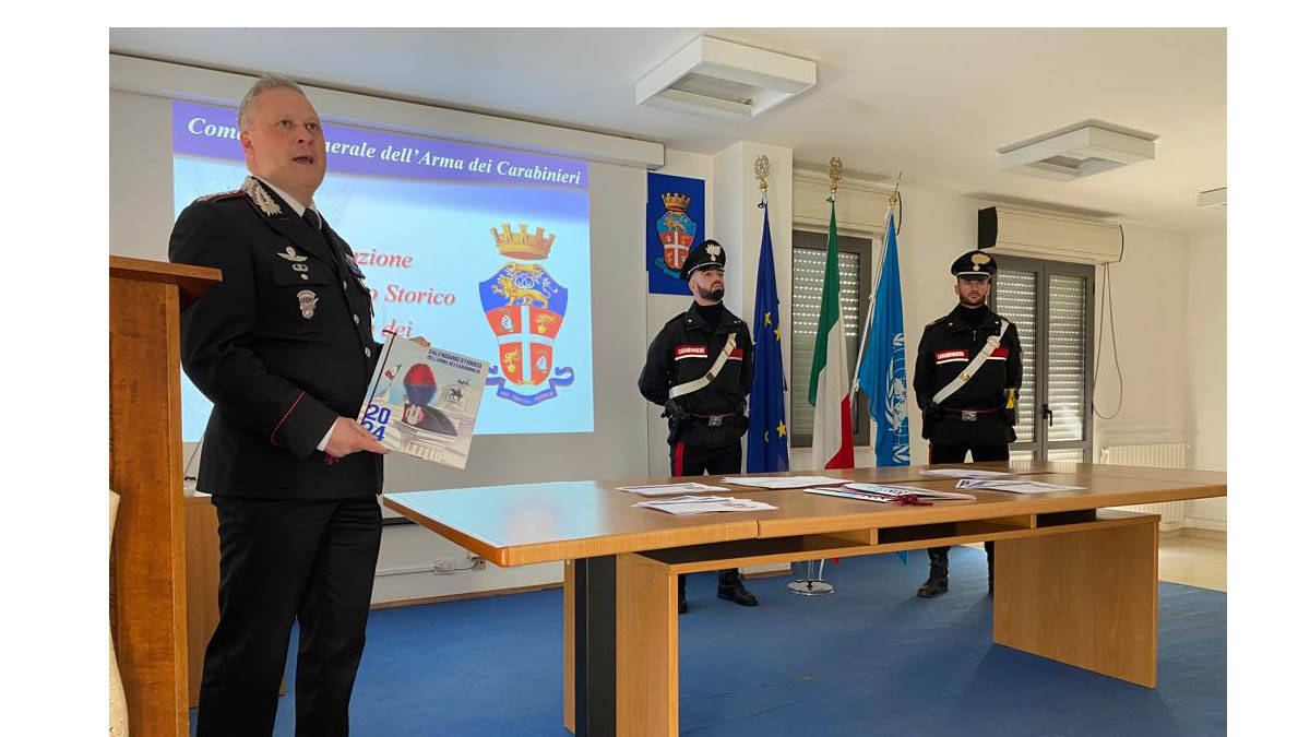 Presentazione calndario 2024 carabinieri
