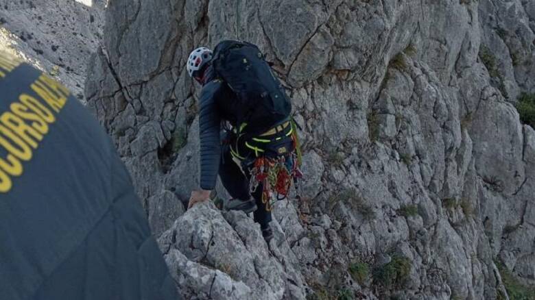 soccorso alpinisti oliena guardia di finanza