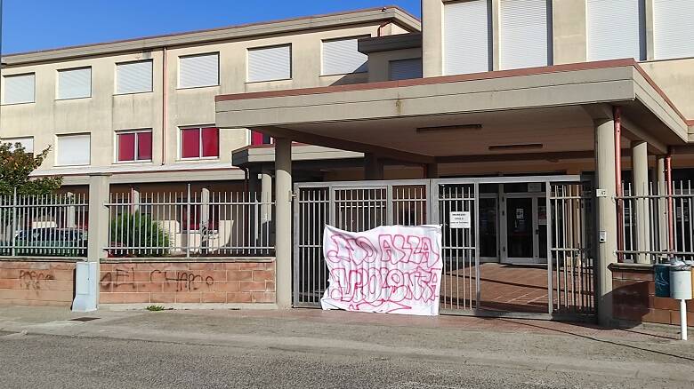 La sede di Terralba del "De Castro" in occasione della Giornata contro la violenza sulle donne