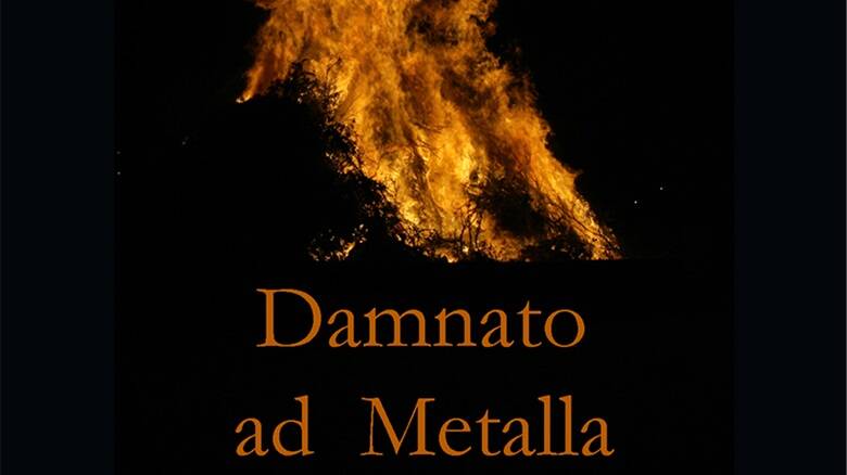 La copertina del romanzo Damnato ad metalla 