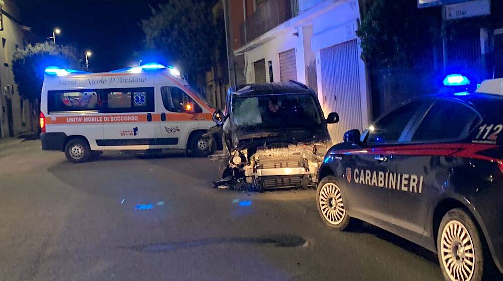 Marrubiu incidente stradale carabinieri ambulanza notte